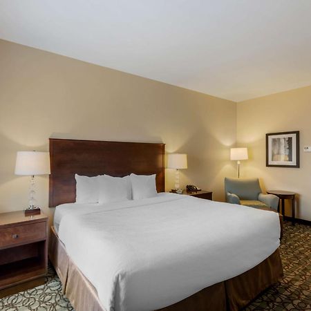 Best Western Plus Walkerton Hotel & Conference Centre 外观 照片