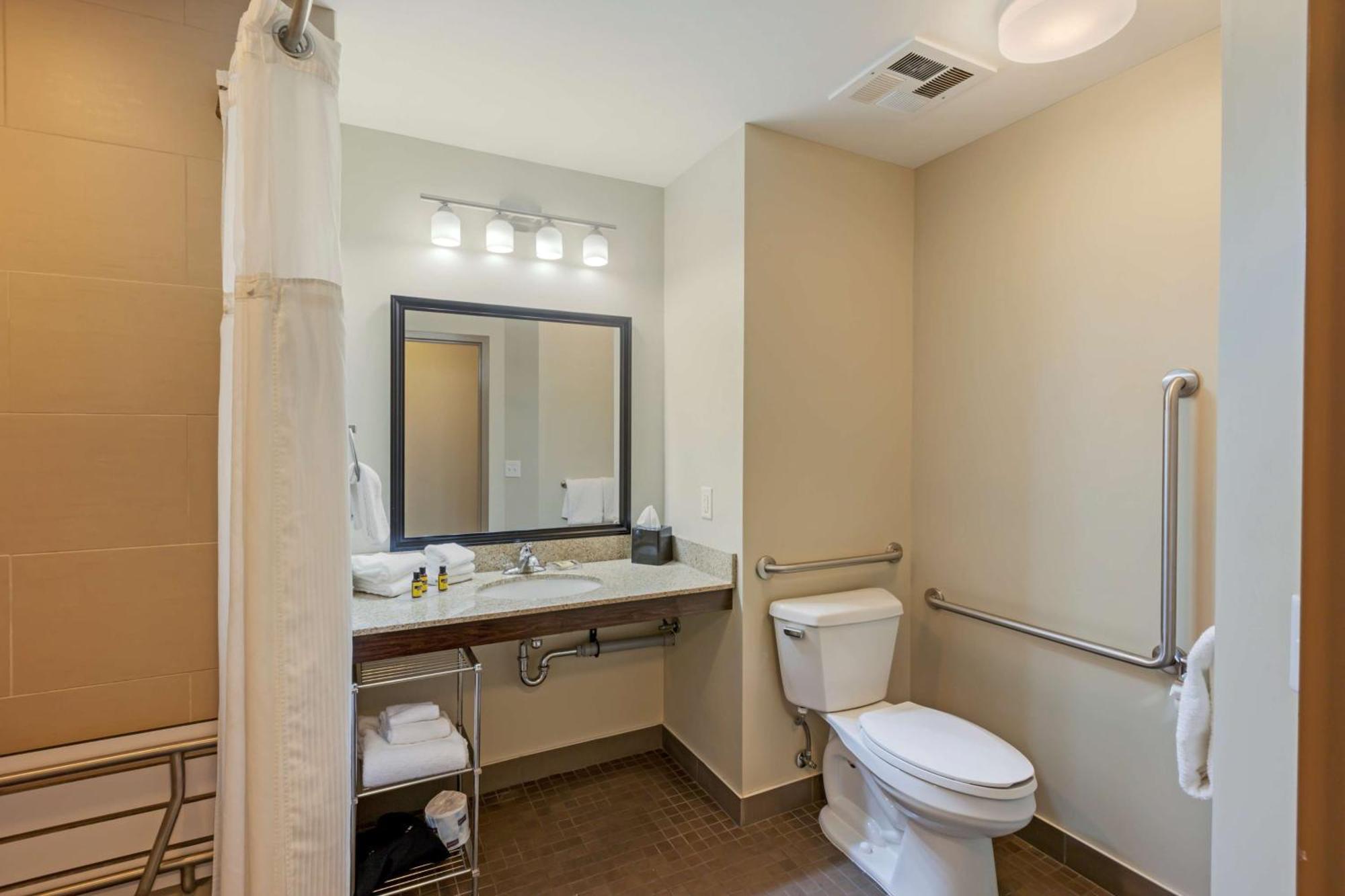 Best Western Plus Walkerton Hotel & Conference Centre 外观 照片